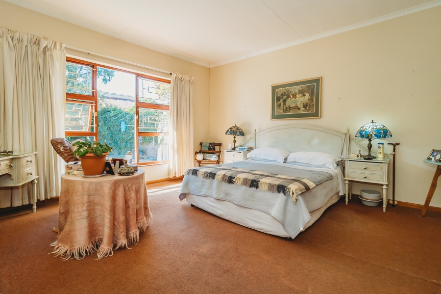 5 Bedroom Property for Sale in Bodorp Western Cape